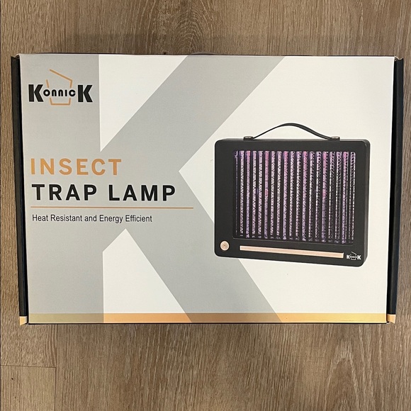 Insect Trap Lamp - Picture 1 of 2